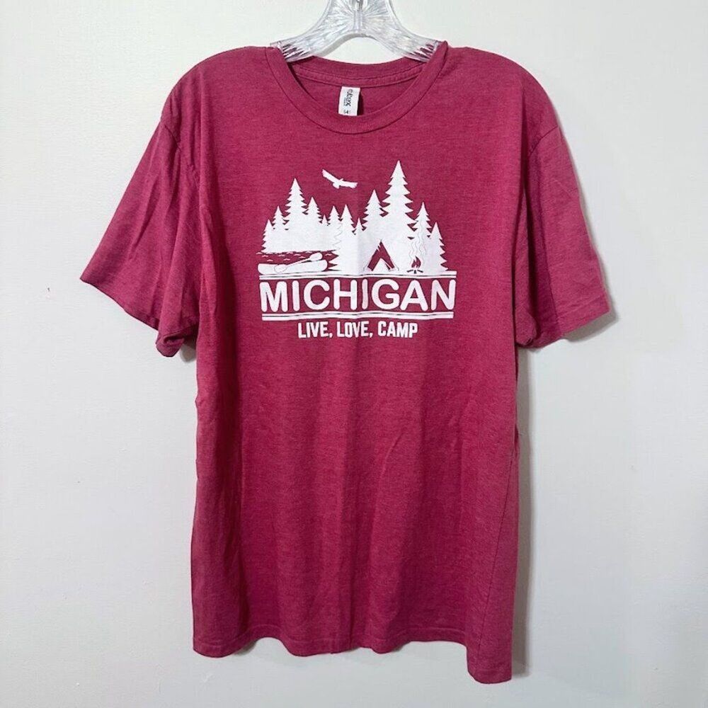 Michigan Live Love Camp Graphic Short Sleeve Tee in Pink - Size Large | Tultex